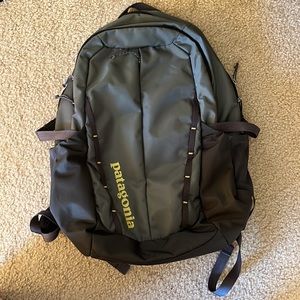Patagonia Refugio 28L/ HEX Grey